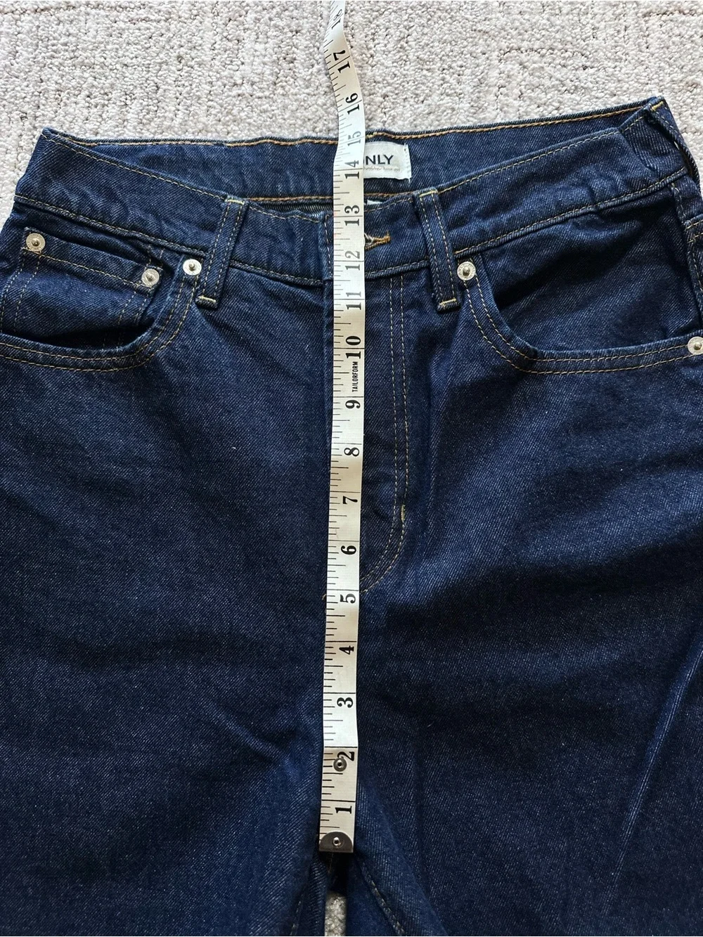 Classic High-Rise Blue Jeans - Versatile Everyday Style - Picture 7 of 14